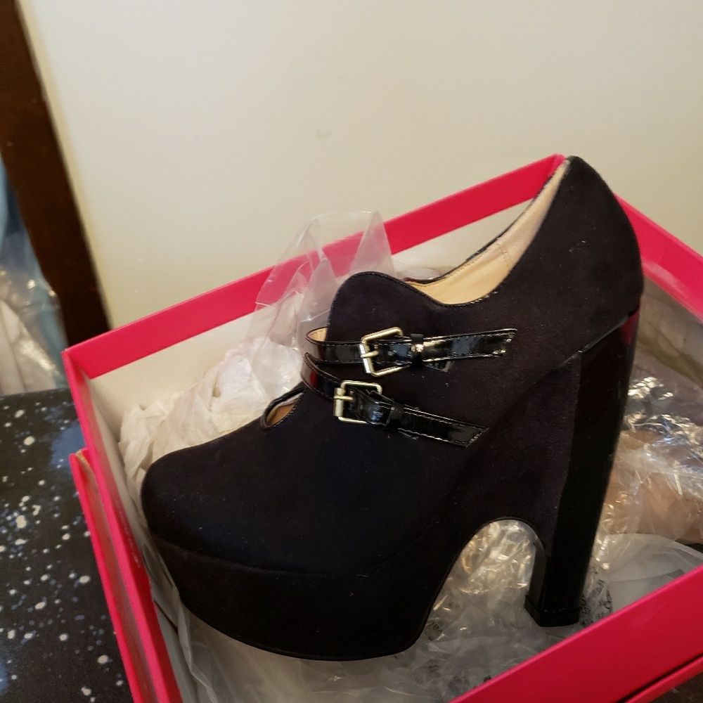 Suede/Patton leather beauty heel